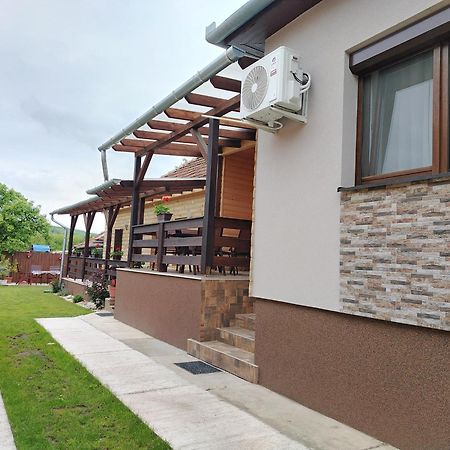 Kaptarko Apartmanhaz Demjén Exterior photo
