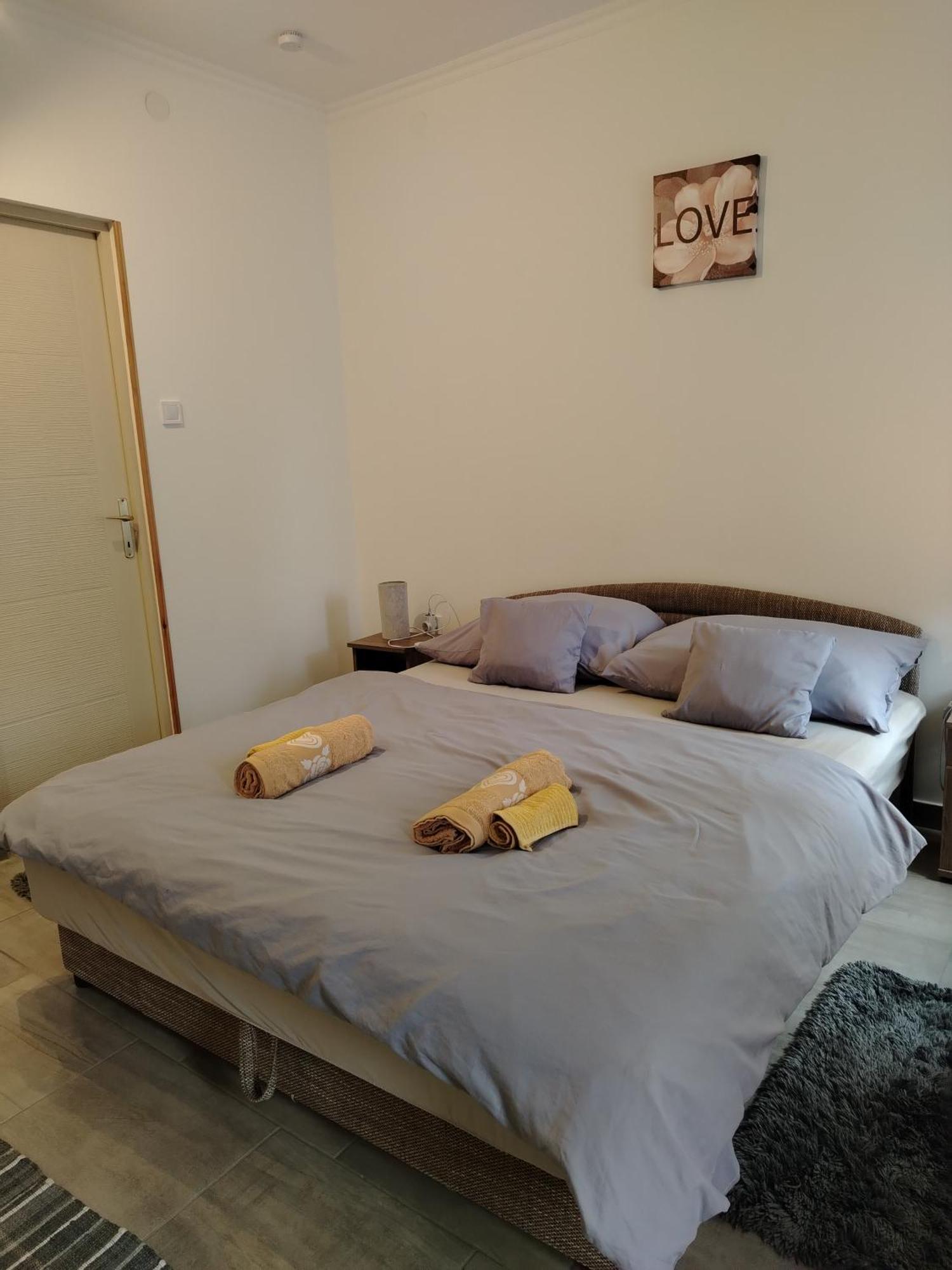 Kaptarko Apartmanhaz Demjén Exterior photo
